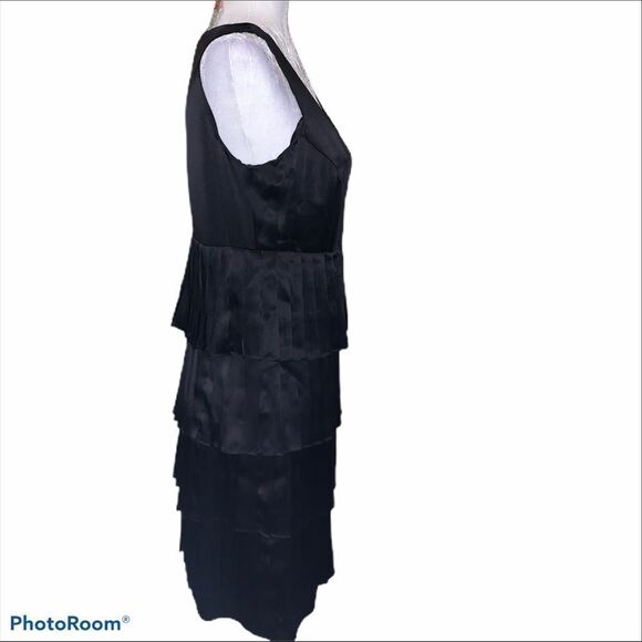 Abaete black satin tiered sleeveless dress NWT size 8 - Picture 4 of 6